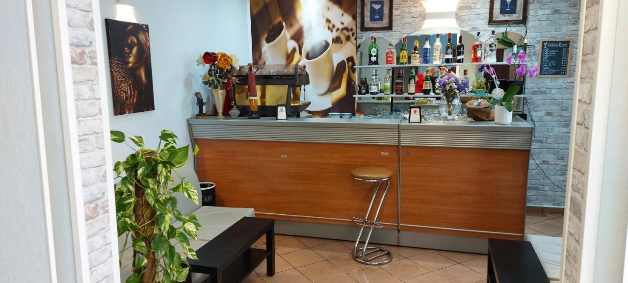 萨维娜酒店 里米尼 外观 照片